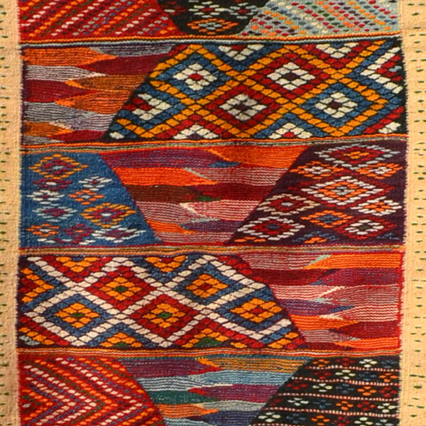 tapis berbère marocain Akhnif 2.5/0.6 m ; 185 €